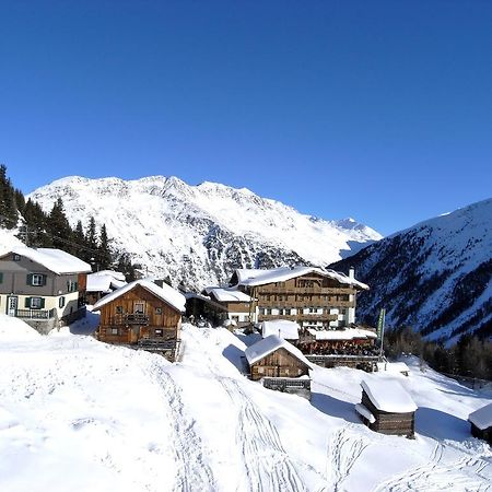 Hotel Silbertal - Almhuetten Зельден Номер фото